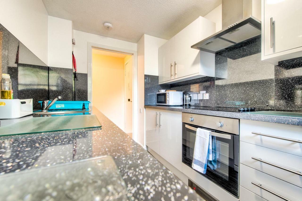 Charming 1 Bed Apartment With Castle View Edinburgh Dış mekan fotoğraf