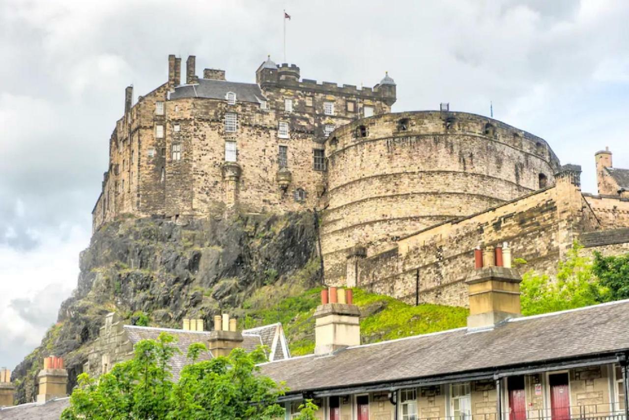 Charming 1 Bed Apartment With Castle View Edinburgh Dış mekan fotoğraf